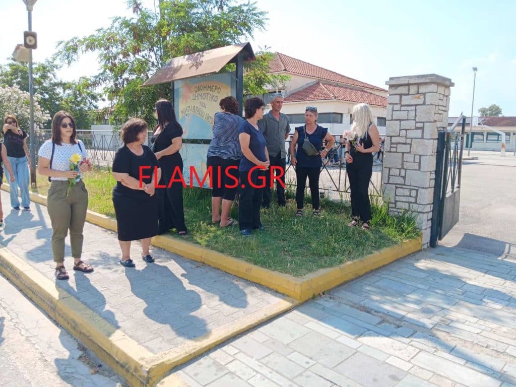 ΣΥΓΚΛΟΝΙΣΤΙΚΗ ΣΤΙΓΜΗ ΓΙΑ ΤΟΝ 12ΧΡΟΝΟ ΣΤΟΝ ΑΡΑΧΘΟ: Η δασκάλα ανακοίνωσε πως τιμητικά... προάγεται στην Στ' Δημοτικού - ΦΩΤΟ