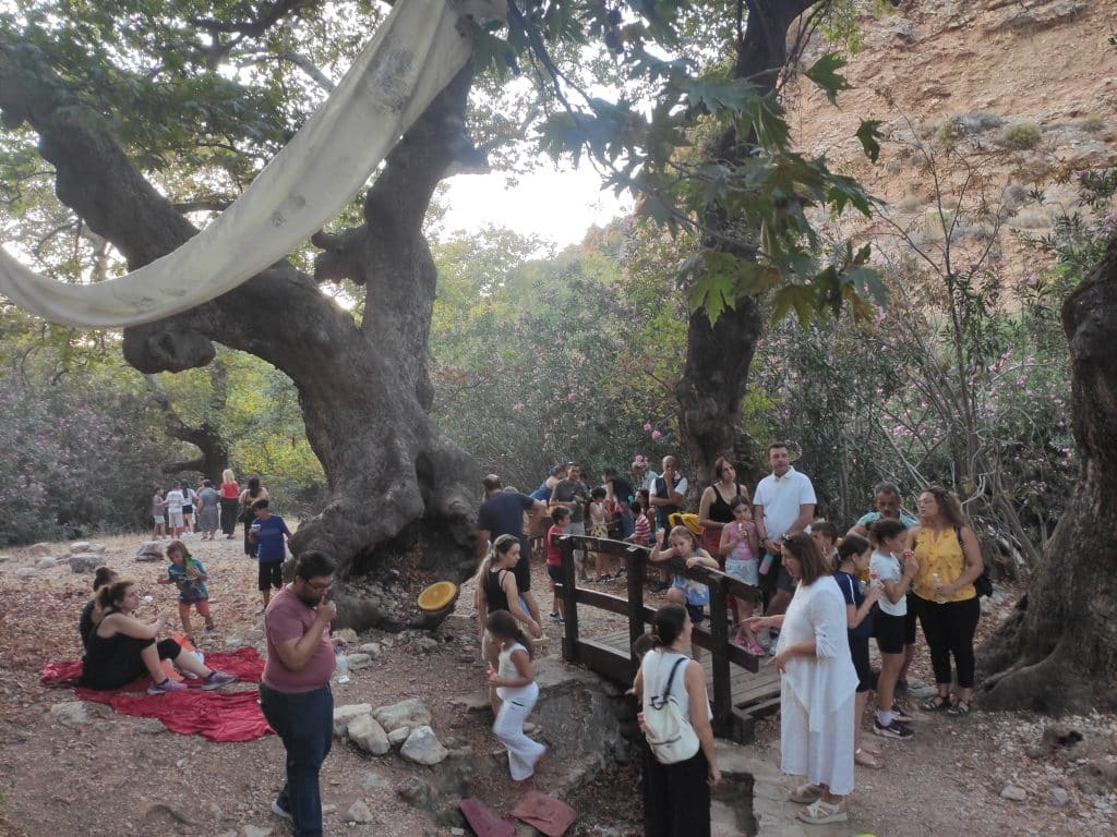 ΔΕΙΤΕ ΦΩΤΟ: Τα παραμύθια της Νερομάνας στην Κρήνη Πάτρας