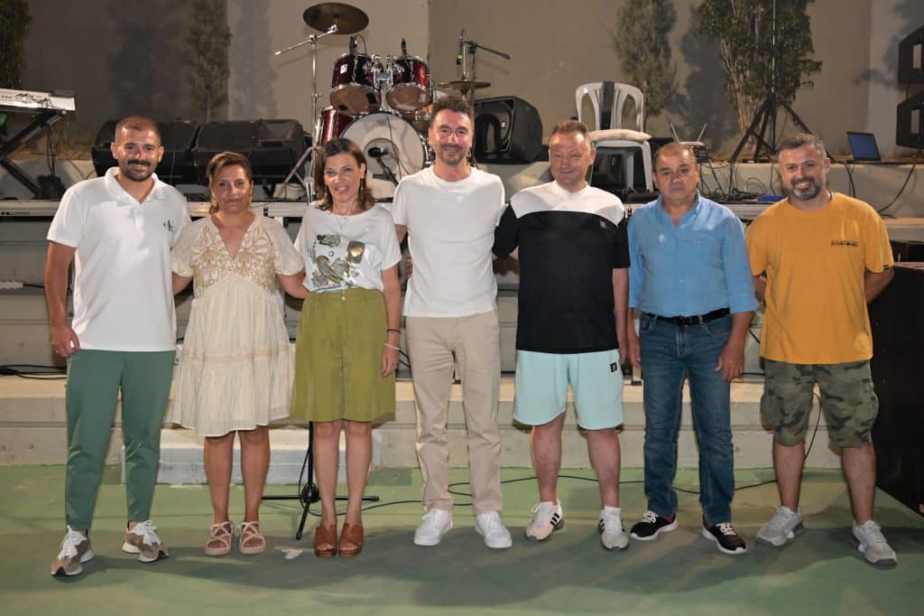 ΑΝΩ ΣΥΧΑΙΝΑ: Δείτε τι έγινε στο πανηγύρι! Επικράτησε το αδιαχώρητο - ΦΩΤΟ