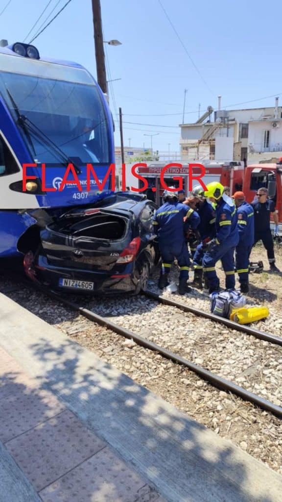 ΠΑΤΡΑ ΤΩΡΑ - Τρένο συγκρούστηκε με ΙΧ στην διασταύρωση της Ανθείας - Πως έγινε το "Θαύμα" - ΦΩΤΟ και ΒΙΝΤΕΟ