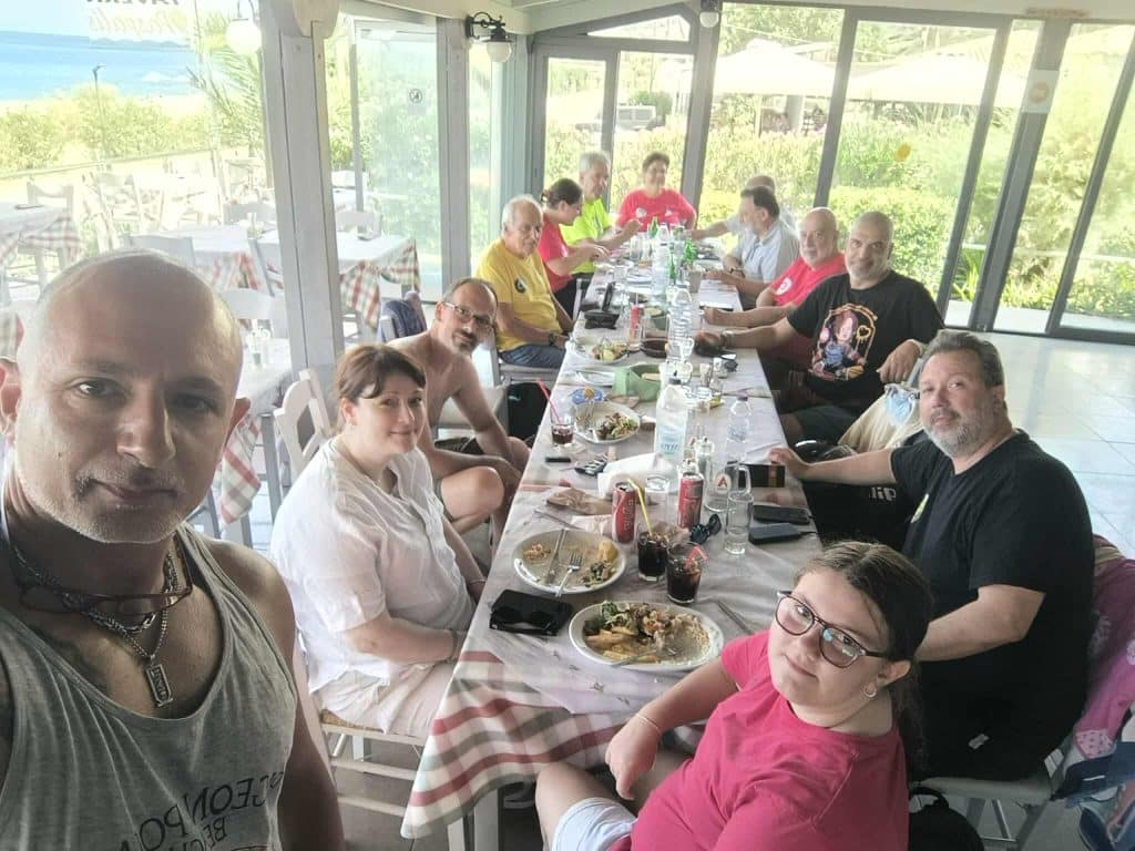 Οι παλιοί πρόσκοποι της Πάτρας σε κατασκήνωση στην Κεφαλονιά - ΦΩΤΟ Οι παλιοί πρόσκοποι της Πάτρας σε κατασκήνωση στην Κεφαλονιά - ΦΩΤΟ