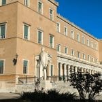 Ο Ιούλιος «κλείνει» στην Βουλή – Τρεις μάχες για Τέμπη και ΟΠΕΚΕΠΕ μέσα σε 10 μέρες