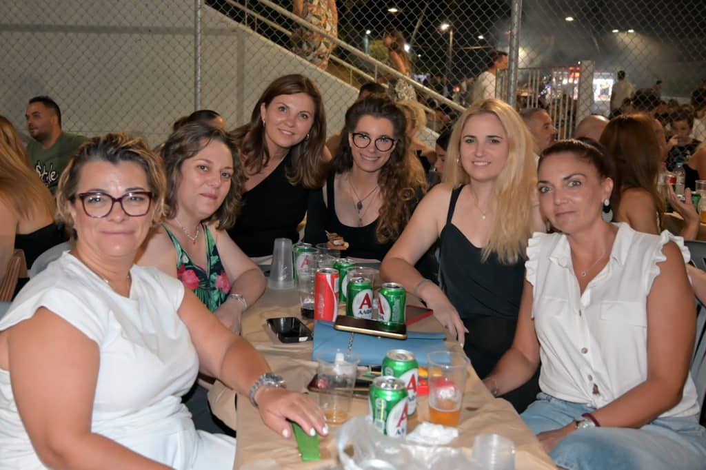 ΑΝΩ ΣΥΧΑΙΝΑ: Δείτε τι έγινε στο πανηγύρι! Επικράτησε το αδιαχώρητο - ΦΩΤΟ