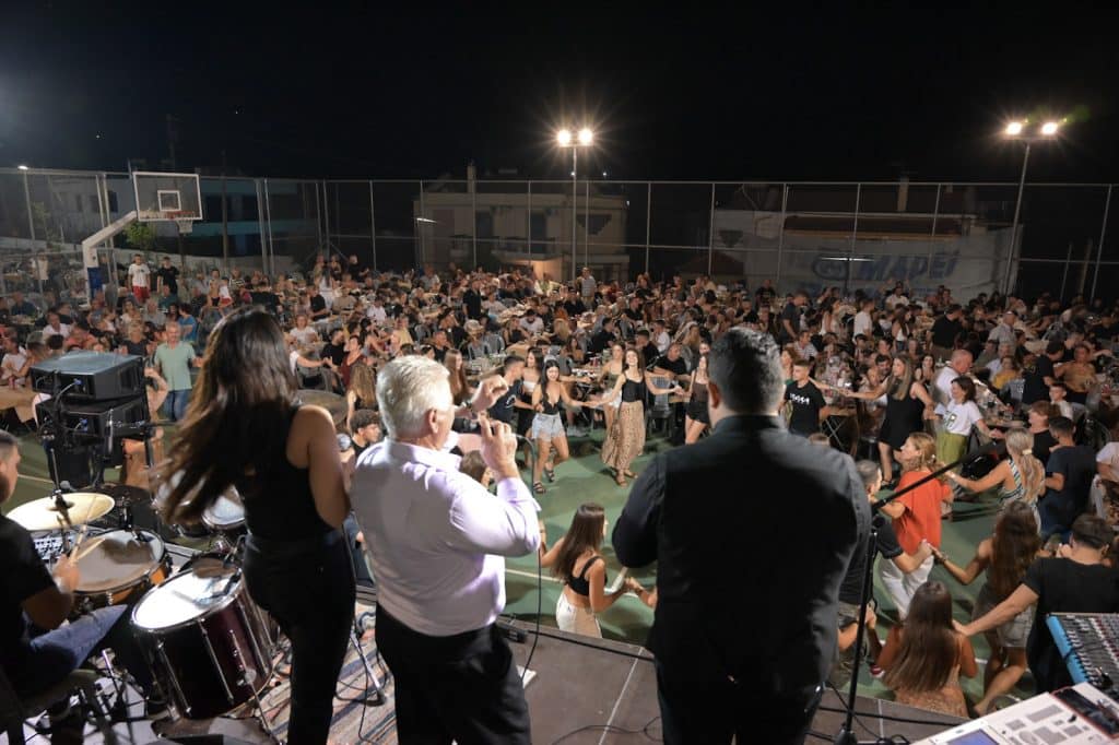 ΑΝΩ ΣΥΧΑΙΝΑ: Δείτε τι έγινε στο πανηγύρι! Επικράτησε το αδιαχώρητο - ΦΩΤΟ
