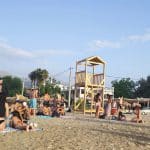 ΠΛΑΖ ΠΑΤΡΑΣ: Πανικός για το κοριτσάκι που χάθηκε! Δείτε που εντοπίστηκε