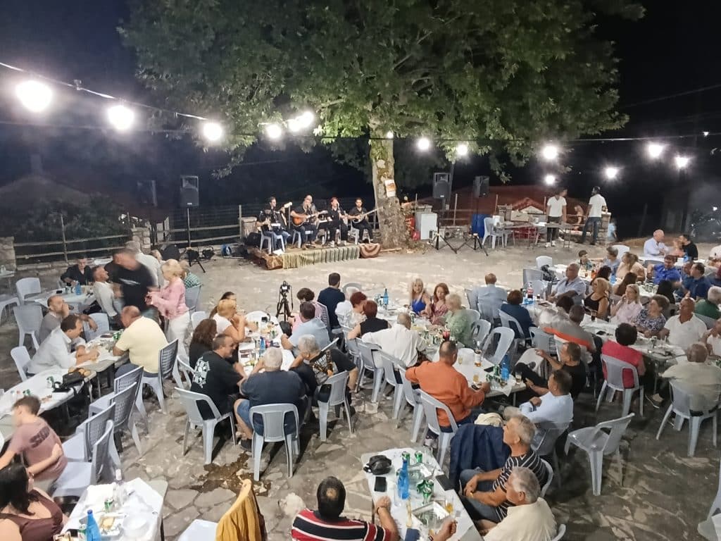 Εκδήλωση από την Στέγη Καλαβρυτινών με τους Μινόρε Παράπονο - ΦΩΤΟ