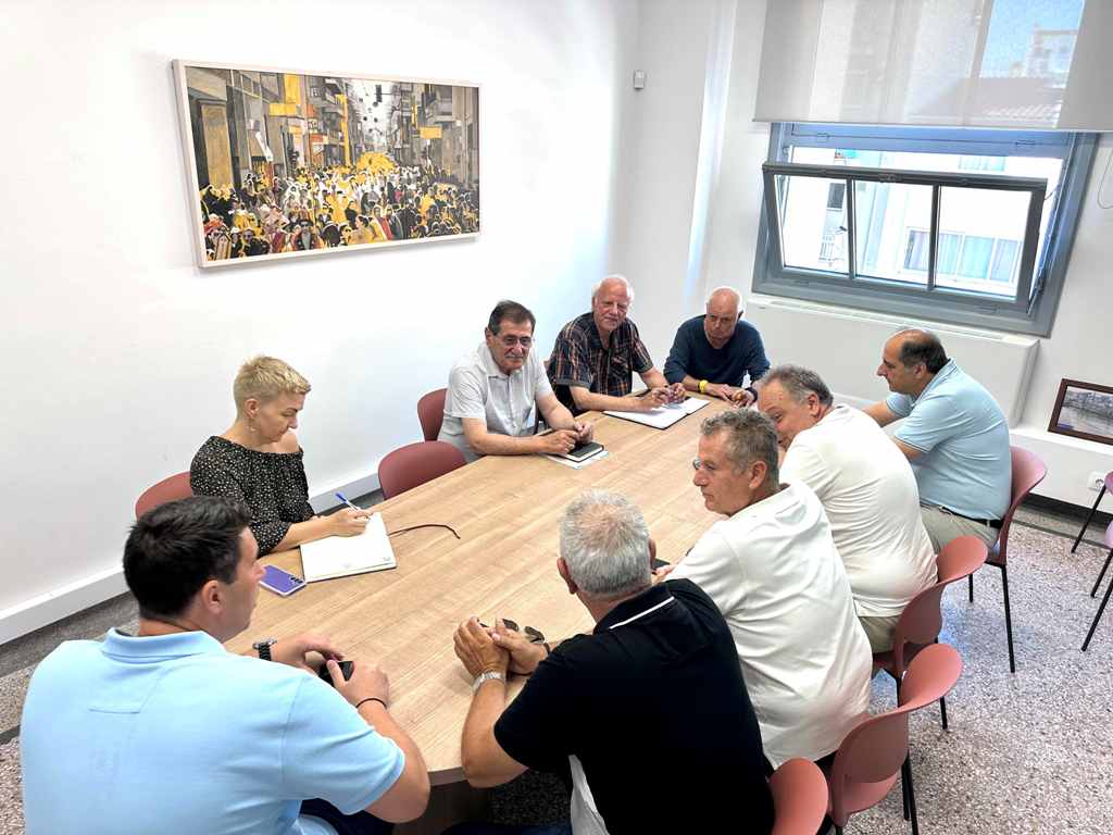 Συνάντηση του Νέου Προεδρείου του Εμπορικού και Εισαγωγικού Συλλόγου Πατρών με τον Δήμαρχο Πατρέων, Κώστα Πελετίδη