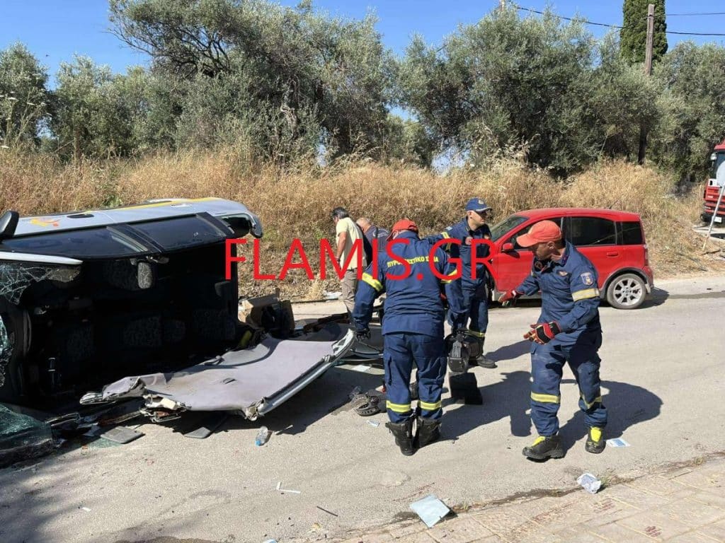 ΠΑΝΙΚΟΣ ΣΤΗΝ ΑΧΑΓΙΑ: Τούμπαρε αμάξι του Δήμου - Επέβαιναν 3 εργαζόμενοι - ΦΩΤΟ