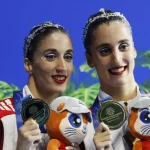 Καλλιτεχνική κολύμβηση: Χρυσό μετάλλιο με την Αυστρία στο Παγκόσμιο πρωτάθλημα οι αδελφές Αλεξανδρή - Φωτογραφίες