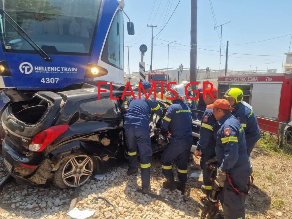ΠΑΤΡΑ ΤΩΡΑ - Τρένο συγκρούστηκε με ΙΧ στην διασταύρωση της Ανθείας - Πως έγινε το "Θαύμα" - ΦΩΤΟ και ΒΙΝΤΕΟ