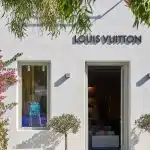 Louis Vuitton: Η Μύκονος που “απογειώνει” τα κέρδη και τα χρυσά μερίσματα