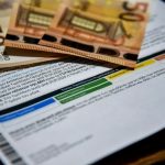 Ρεύμα: Αυξήσεις με φρένο για τον Ιούλιο – Προς σταθερά συμβόλαια στρέφονται οι καταναλωτές
