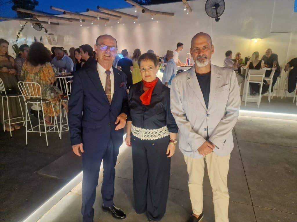 ΔΕΙΤΕ ΠΟΛΛΕΣ ΦΩΤΟ ΚΑΙ ΒΙΝΤΕΟ: Το Γαλλικό Ινστιτούτο στην Πάτρα γιόρτασε την 14η Ιουλίου!