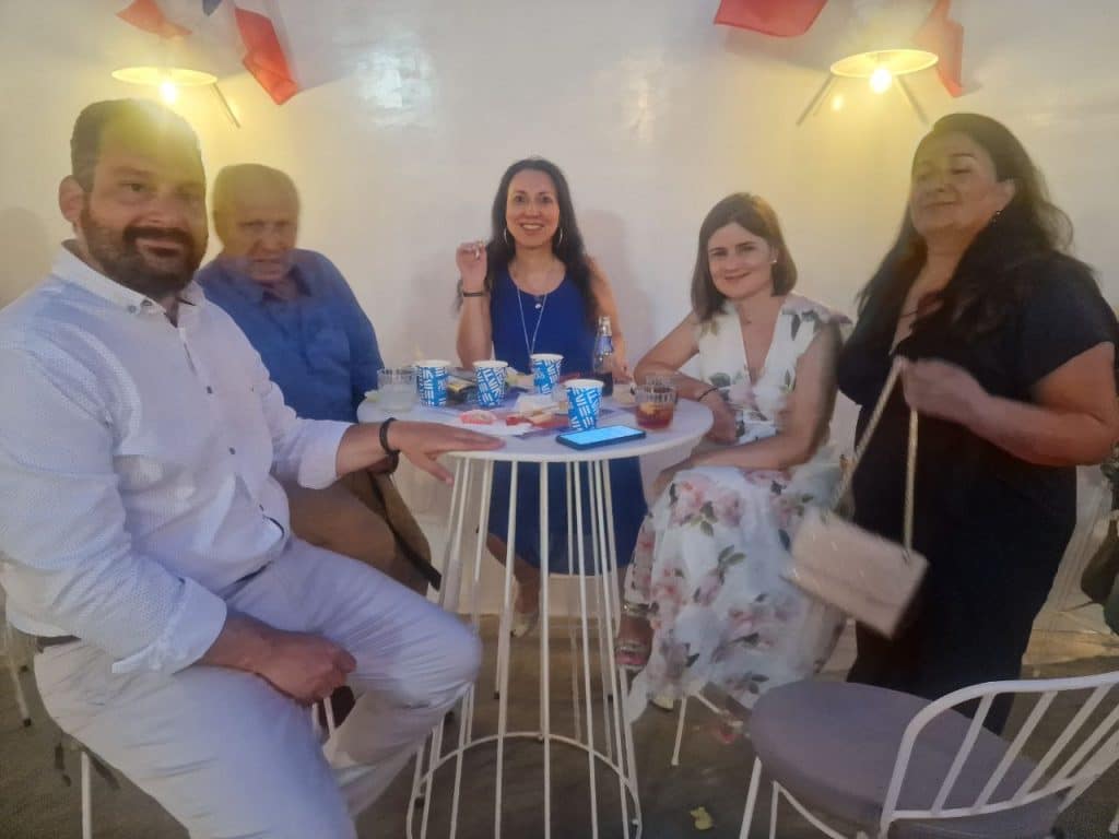 ΔΕΙΤΕ ΠΟΛΛΕΣ ΦΩΤΟ ΚΑΙ ΒΙΝΤΕΟ: Το Γαλλικό Ινστιτούτο στην Πάτρα γιόρτασε την 14η Ιουλίου!