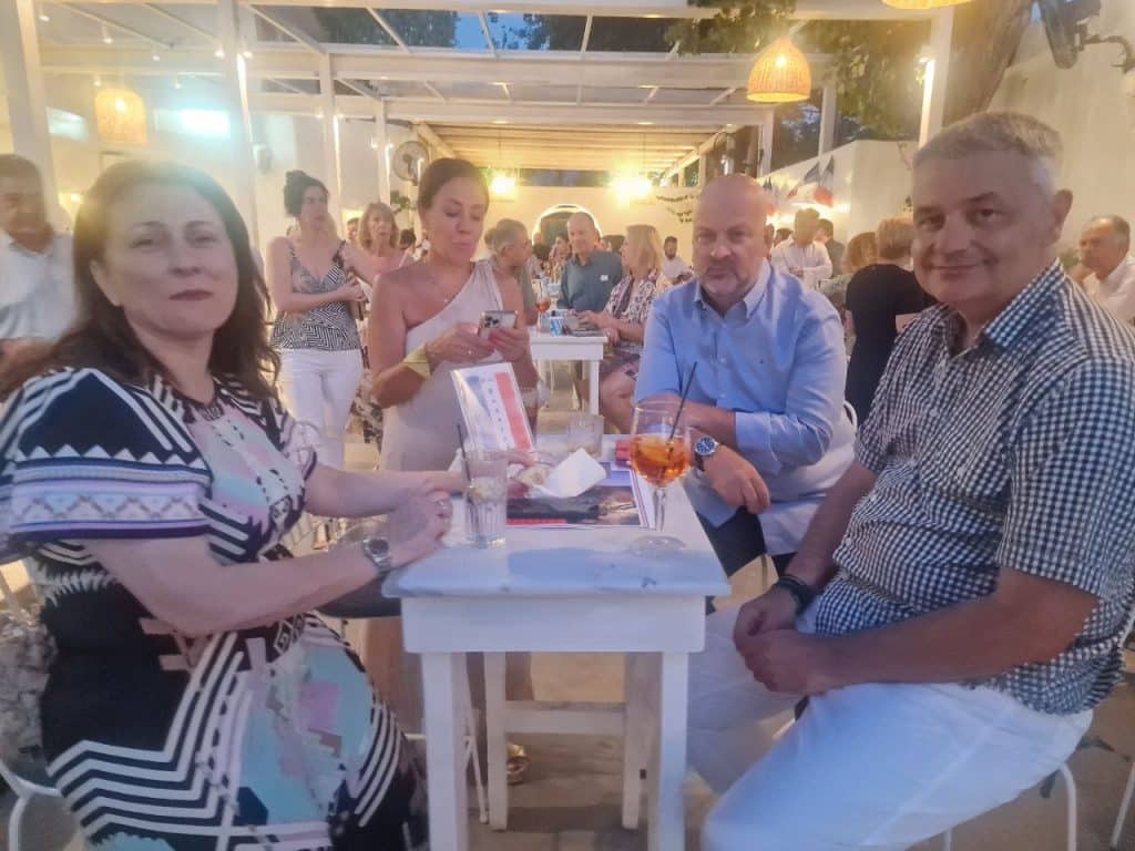 ΔΕΙΤΕ ΠΟΛΛΕΣ ΦΩΤΟ ΚΑΙ ΒΙΝΤΕΟ: Το Γαλλικό Ινστιτούτο στην Πάτρα γιόρτασε την 14η Ιουλίου!