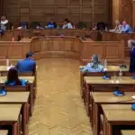 Το ΠΑΣΟΚ αποχώρησε από την προκαταρκτική για τον Καραμανλή