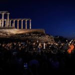 Ο Σταύρος Ξαρχάκος στο Κάστρο Ρίου την Τρίτη 2 Σεπτεμβρίου