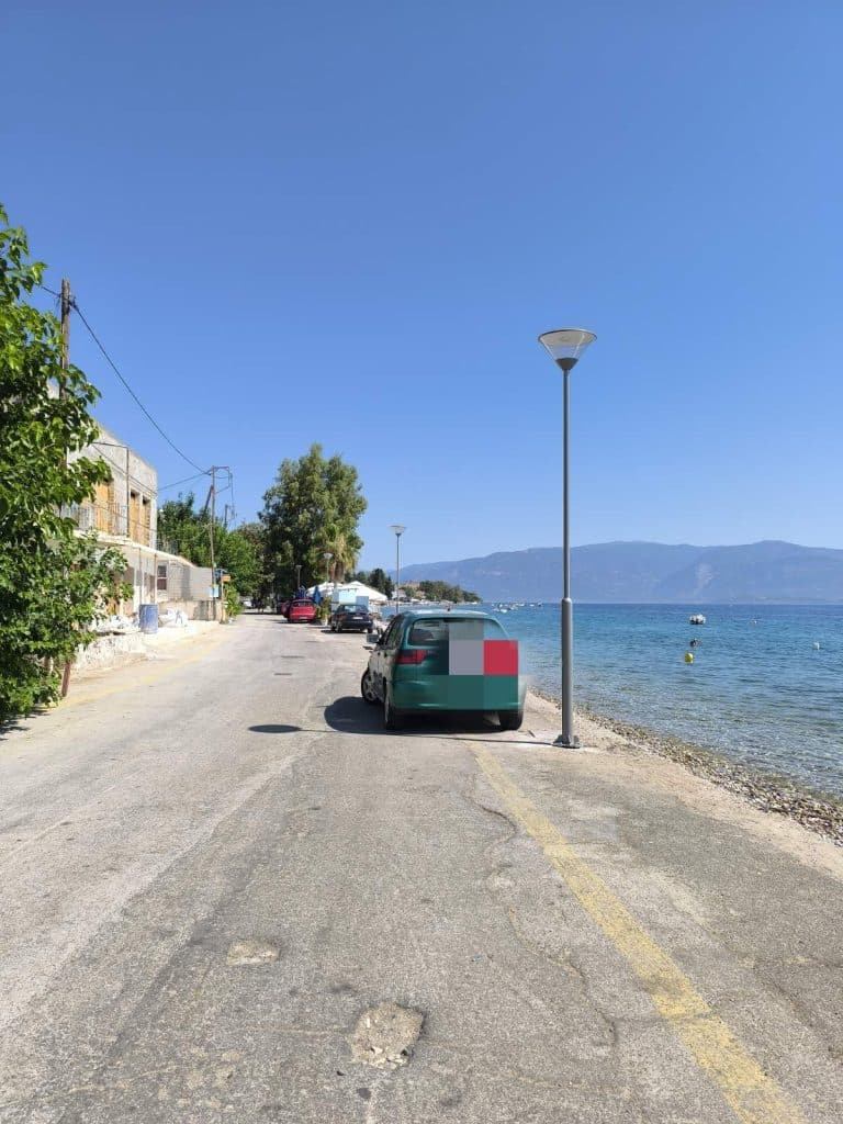 ΣΕΛΙΑΝΙΤΙΚΑ (ΚΑΙ ΟΧΙ ΜΟΝΟ): «Οργιάζει» το «καβάτζωμα» της θέσης μπροστά από καταστήματα - ΔΕΙΤΕ ΦΩΤΟ