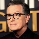 Stephen Colbert σε Ντόναλντ Τραμπ: «Άντε γ@μ@σ@@»