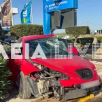 Αυτοκίνητο στη Γαστούνη συγκρούστηκε με λεωφορείο και κατέληξε σε βενζινάδικο - Δείτε βίντεο και φωτογραφίες