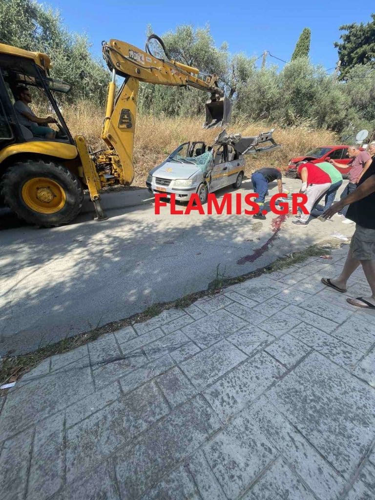 ΠΑΝΙΚΟΣ ΣΤΗΝ ΑΧΑΓΙΑ: Τούμπαρε αμάξι του Δήμου - Επέβαιναν 3 εργαζόμενοι - ΦΩΤΟ