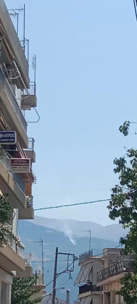 ΠΑΤΡΑ - ΤΩΡΑ: Φωτιά κάτω από την Περιμετρική - ΦΩΤΟ!
