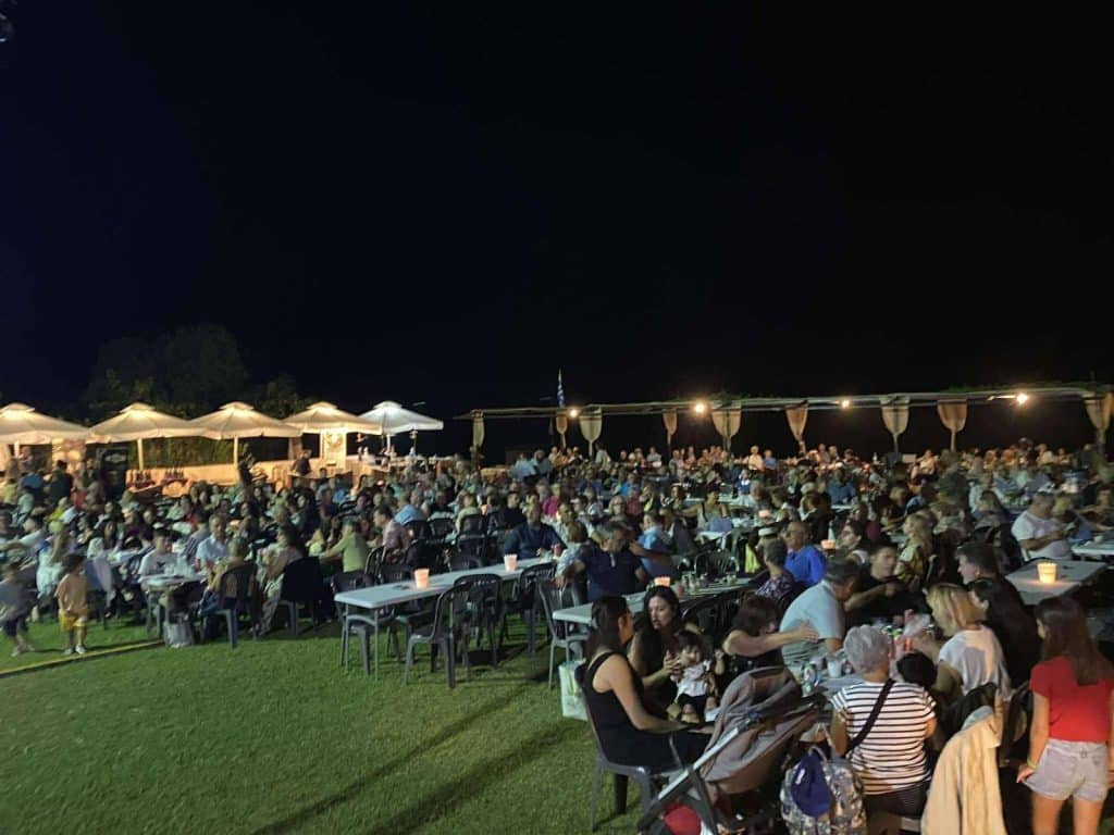 ΔΕΙΤΕ ΦΩΤΟ: Ο Ιάσων Φωτήλας στο φεστιβάλ πατάτας στη Λακκόπετρα