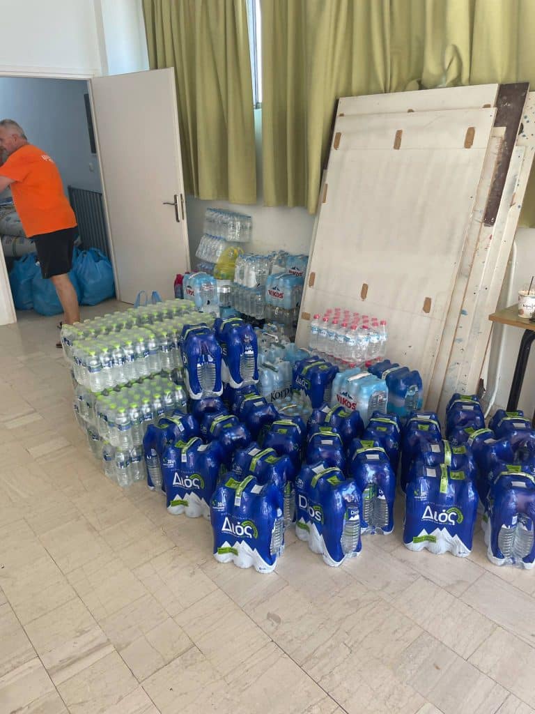 ΠΑΤΡΑ: Στο Βασιλικό με είδη πρώτης ανάγκης το ΦΩΤΕΙΝΟ ΑΣΤΕΡΙ