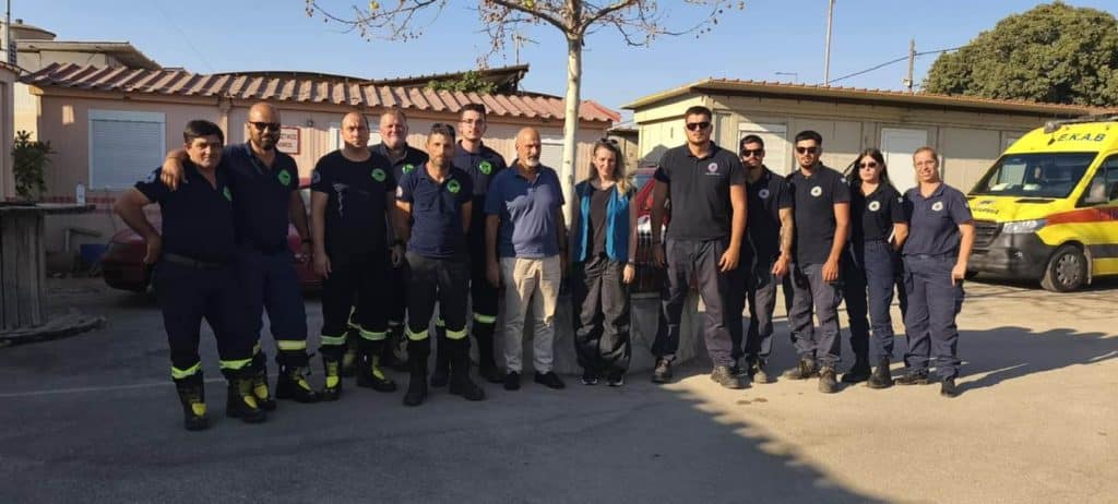 ΔΥΤΙΚΗ ΑΧΑΪΑ: Με τους εθελοντές πυροσβέστες ο Χαράλαμπος Μπονάνος - ΦΩΤΟ