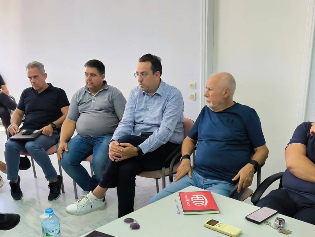 ΔΕΙΤΕ ΦΩΤΟ: Το Επιμελητήριο Αχαϊας κοντά στους πληγέντες