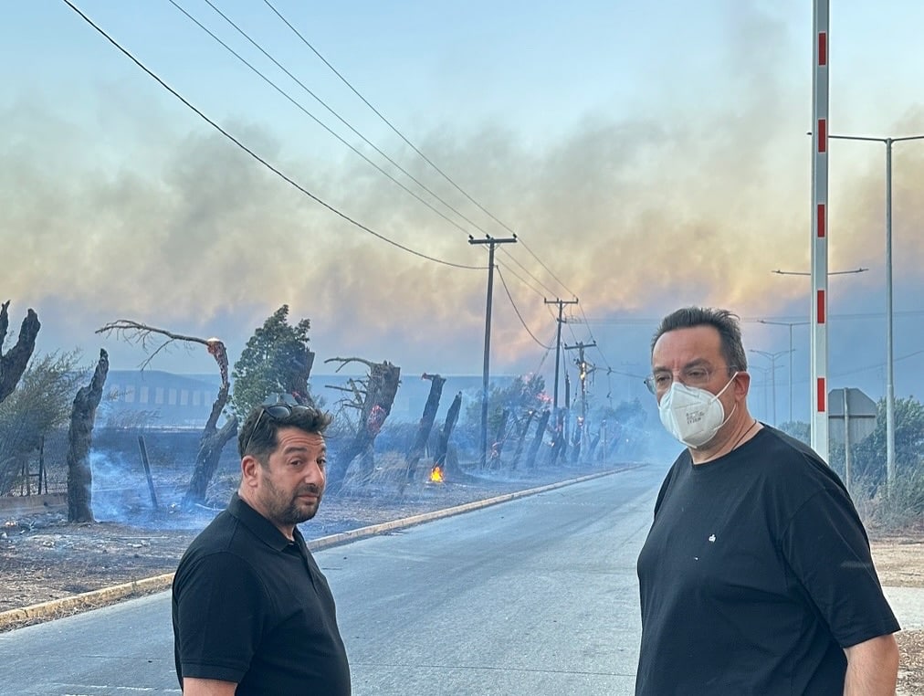 ΔΕΙΤΕ ΦΩΤΟ: Το Επιμελητήριο Αχαϊας κοντά στους πληγέντες