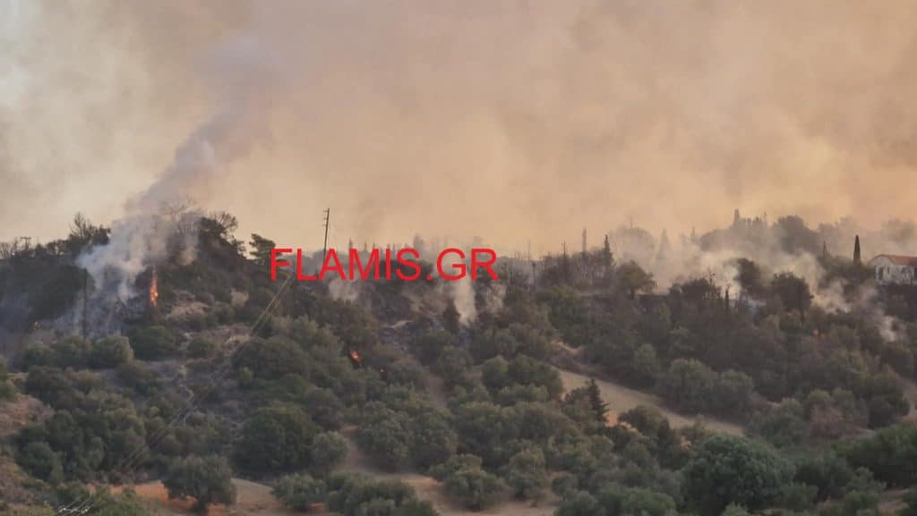 Κόλαση φωτιάς σε Δυτική Αχαϊα και Βούντενη - Πλησιάζει την Πάτρα! ΝΕΑ ΒΙΝΤΕΟ! Η Πάτρα "ζωσμένη" από φλόγες