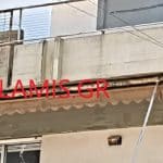 ΠΑΤΡΑ: "Εφυγε" μεγάλο τζάμι από μπαλκόνι πολυκατοικίας - ΦΩΤΟ