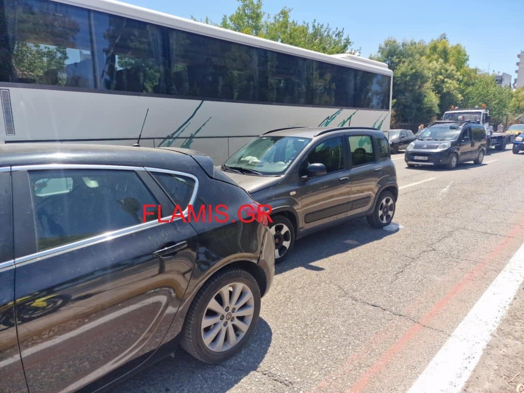 ΠΑΤΡΑ ΤΩΡΑ : Καραμπόλα στην Ακτή Δυμαίων - Τραυματίστηκαν έγκυος γυναίκα κι ένας άνδρας