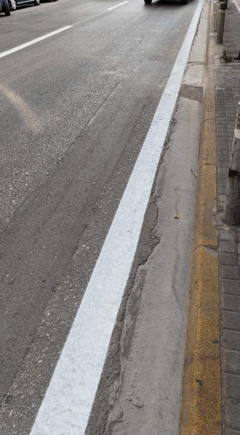 ΠΑΤΡΑ: Ο Δήμος έκανε... νυχτερινές διαγραμμίσεις! Γιατί δεν μπήκε κίτρινη στην Γούναρη;