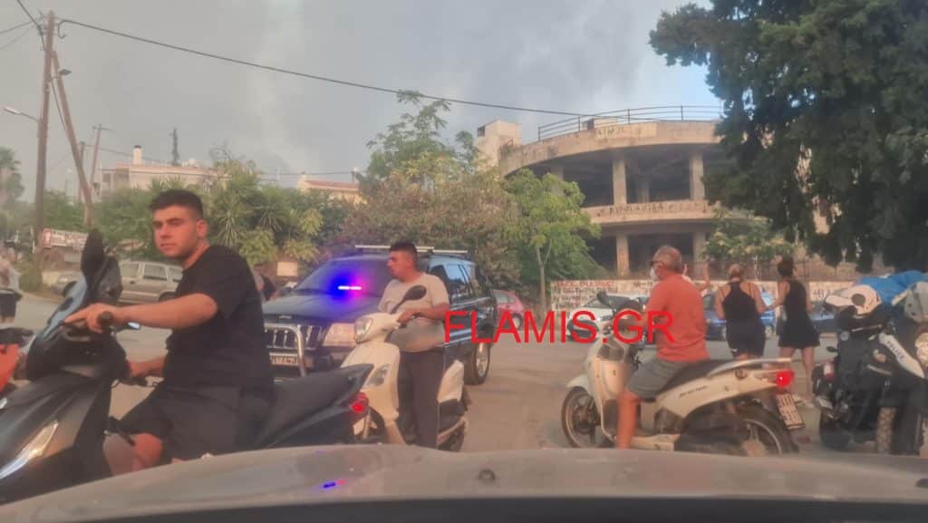 Κόλαση φωτιάς σε Δυτική Αχαϊα και Βούντενη - Πλησιάζει την Πάτρα! ΝΕΑ ΒΙΝΤΕΟ! Η Πάτρα "ζωσμένη" από φλόγες