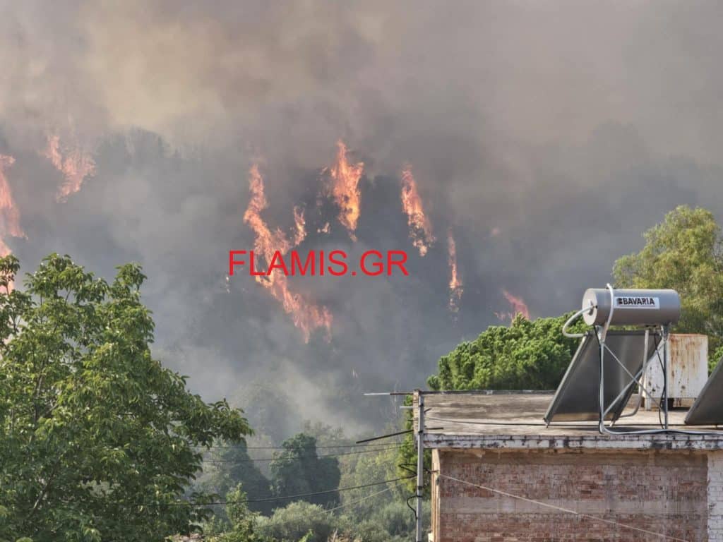 Κόλαση φωτιάς σε Δυτική Αχαϊα και Βούντενη - Πλησιάζει την Πάτρα! ΝΕΑ ΒΙΝΤΕΟ! Η Πάτρα "ζωσμένη" από φλόγες