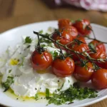 Ντιπ με ξινομυζήθρα, σκόρδο και ψητά ντοματίνια