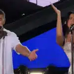 Η Dua Lipa τραγούδησε με τον πατέρα της στα αλβανικά μετά την απονομή της κοσοβάρικης υπηκοότητας - Δείτε το βίντεο