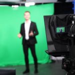 Μην λέτε συνεχώς «εμ» – Πώς να ακούγεστε πιο εύγλωττοι και αποφασιστικοί