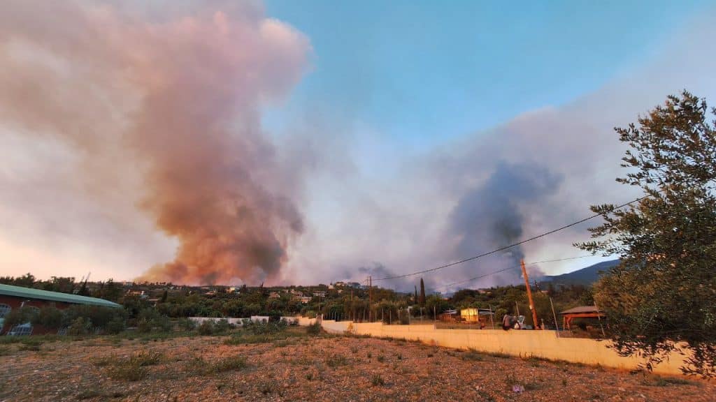 ΔΕΙΤΕ ΒΙΝΤΕΟ: Αυτή ήταν η έκταση της φωτιάς λίγο πριν δύσει ο ήλιος!