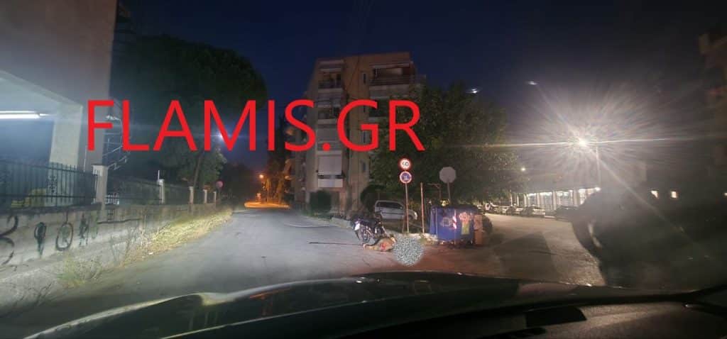 ΠΑΤΡΑ: Σοκαριστικό τροχαίο στις 6 το πρωί! Δίκυκλο "εκτίναξε" πεζό! Στο έδαφος ο άνδρας - ΦΩΤΟ