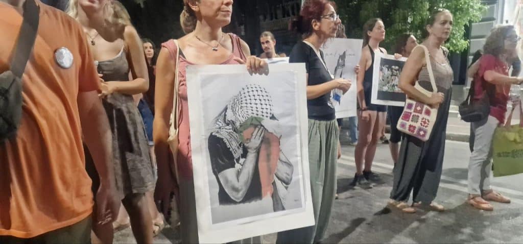 ΠΑΤΡΑ: Εκατοντάδες υπέρ της Παλαιστίνης με μπροστάρη τον Δήμαρχο Κ. Πελετίδη - ΦΩΤΟ ΚΑΙ ΒΙΝΤΕΟ