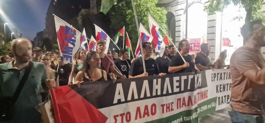 ΠΑΤΡΑ: Εκατοντάδες υπέρ της Παλαιστίνης με μπροστάρη τον Δήμαρχο Κ. Πελετίδη - ΦΩΤΟ ΚΑΙ ΒΙΝΤΕΟ
