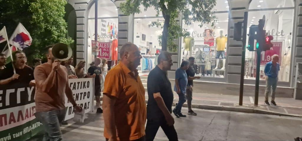ΠΑΤΡΑ: Εκατοντάδες υπέρ της Παλαιστίνης με μπροστάρη τον Δήμαρχο Κ. Πελετίδη - ΦΩΤΟ ΚΑΙ ΒΙΝΤΕΟ