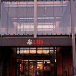UBS: Θετικό outlook για την ελληνική οικονομία – Οι τρεις βασικοί «μοχλοί» ανάπτυξης