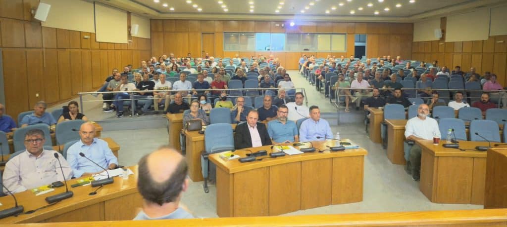 Ημερίδα στον Πύργο για τις επιμολύνσεις από ορυκτέλαια στα Ελαιόλαδο