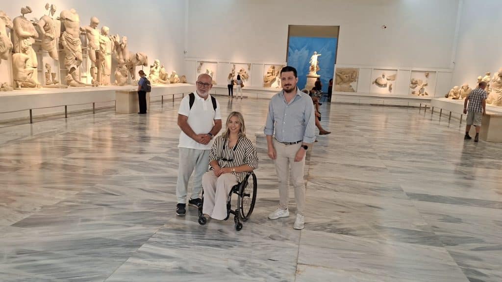 Η Περιφέρεια Δυτικής Ελλάδας ανέδειξε την προσβασιμότητα και τη συμπερίληψη μέσα από ένα μοναδικό Fam Trip με τη Δήμητρα Κοντοβά