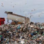 Η Ελλάδα στο χείλος της απώλειας ευρωπαϊκών πόρων για τα απορρίμματα