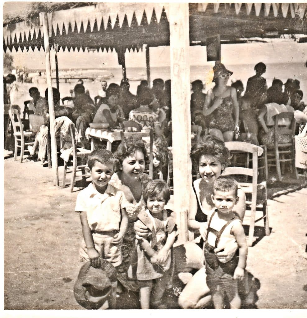 Δείτε που έκαναν μπάνιο οι Πατρινοί το 1963